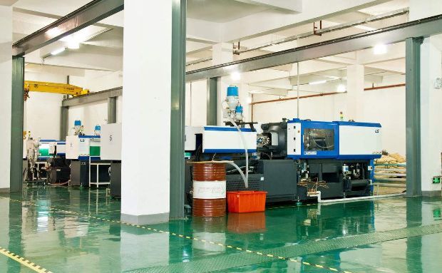 注塑模具成型制品，如果表面有裂纹该如何解决？