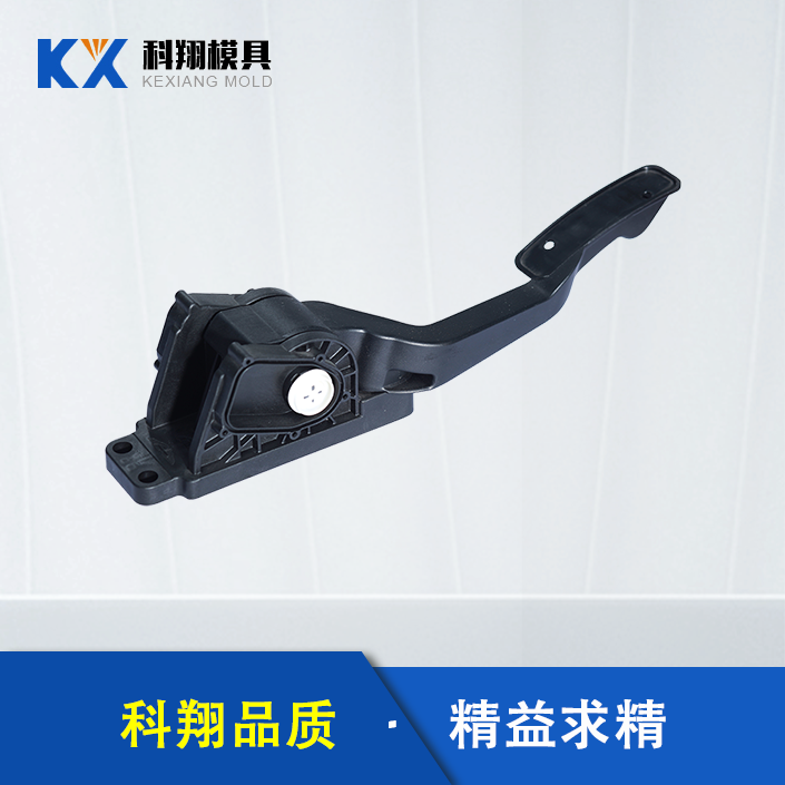 塑胶模具是什么？塑胶模具对比塑料模具有什么区别？